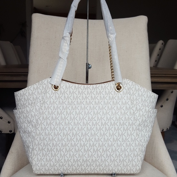 SOLD OUT NWT Michael Kors LG Chain shoulder Bag - Picture 5 of 7